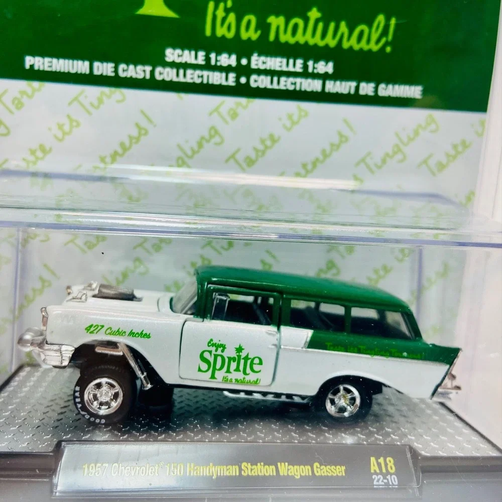 M2 Machines 1957 Chevrolet 150 Handyman Station Wagon Gasser A-18 Sprite Edition